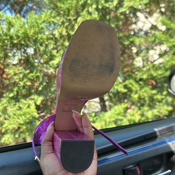 Aldo Metallic Purple Platform Block Heel Sandals - Picture 3 of 3